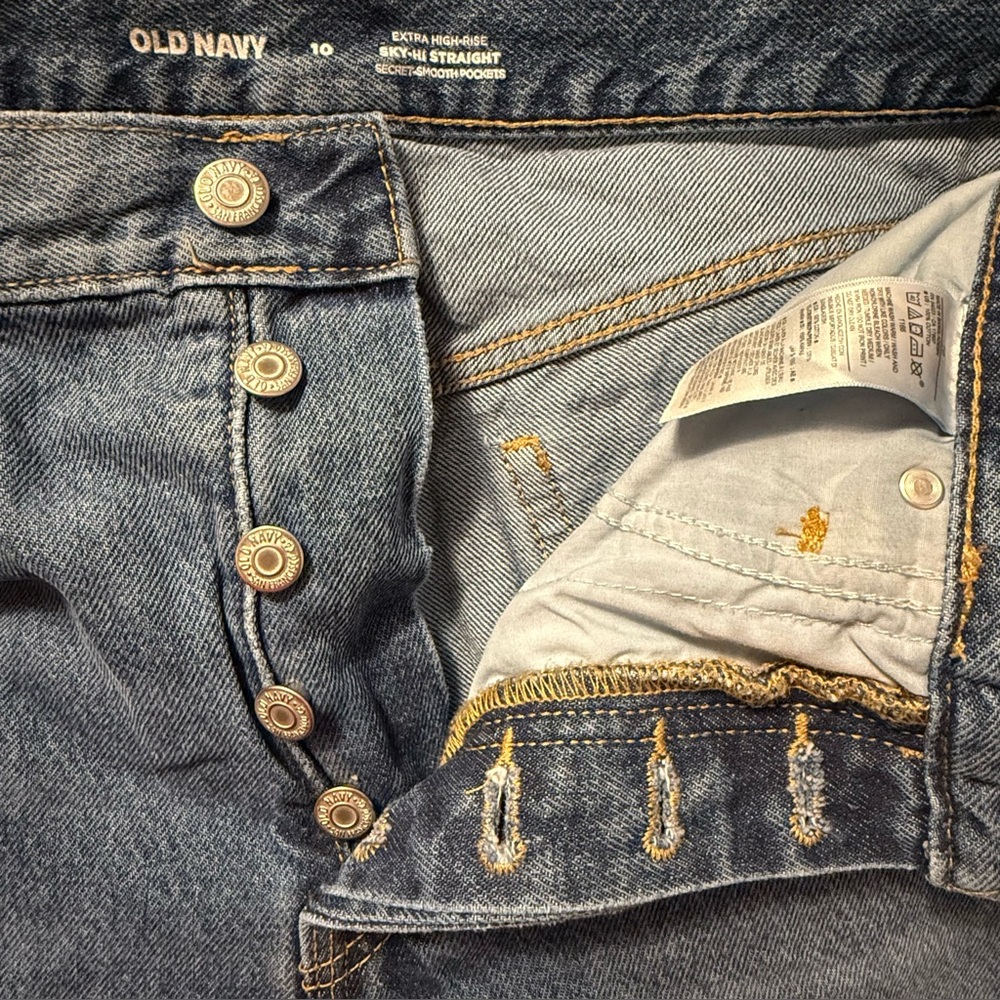 Old Navy Women's Blue Sky Hi Straight Jeans Extra High Rise Button Fly Size 10